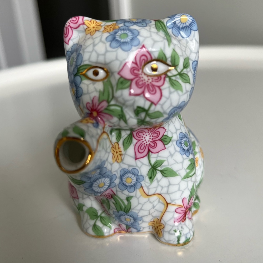 Chintz Alexandra Two’s Company Porcelain Floral Cat Mini Pitcher Creamer